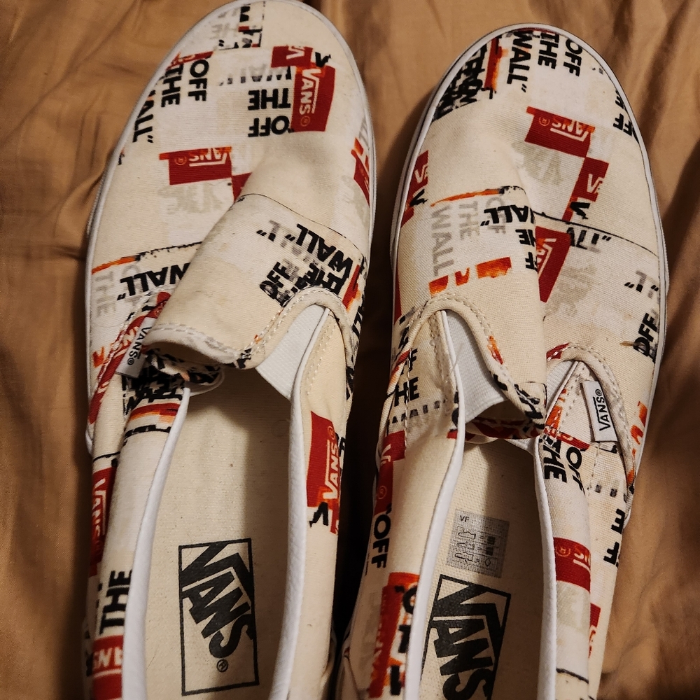 Vans - Picture 2 of 2